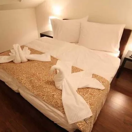 Virgo Hotel
